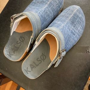 Light blue clog Kalso earth shoe